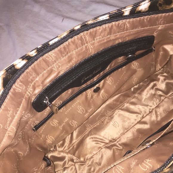 Leopard print tote with zippered back pocket - Picture 6 of 8